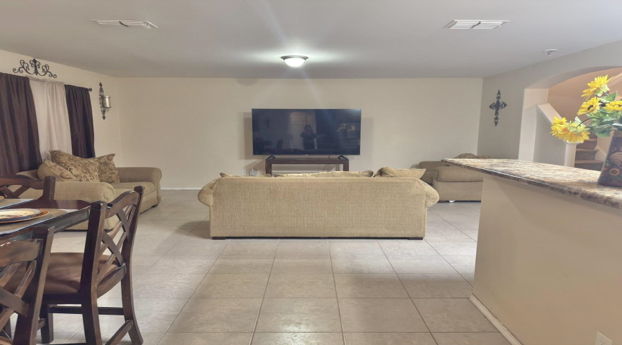 11215 Quintana Dr, Laredo, Texas 78045, 3 Bedrooms Bedrooms, 7 Rooms Rooms,2 BathroomsBathrooms,Residential,For Sale,11215 Quintana Dr,20261346