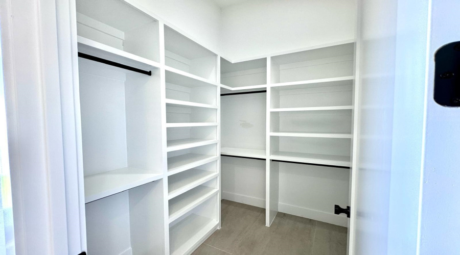 2925 Fishers Hill Lp, Laredo, Texas 78045, 3 Bedrooms Bedrooms, 5 Rooms Rooms,2 BathroomsBathrooms,Residential,For Rent,2925 Fishers Hill Lp,20261349