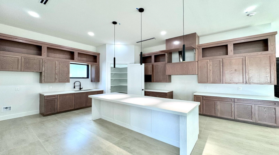 2925 Fishers Hill Lp, Laredo, Texas 78045, 3 Bedrooms Bedrooms, 5 Rooms Rooms,2 BathroomsBathrooms,Residential,For Rent,2925 Fishers Hill Lp,20261349