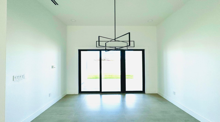 2925 Fishers Hill Lp, Laredo, Texas 78045, 3 Bedrooms Bedrooms, 5 Rooms Rooms,2 BathroomsBathrooms,Residential,For Rent,2925 Fishers Hill Lp,20261349