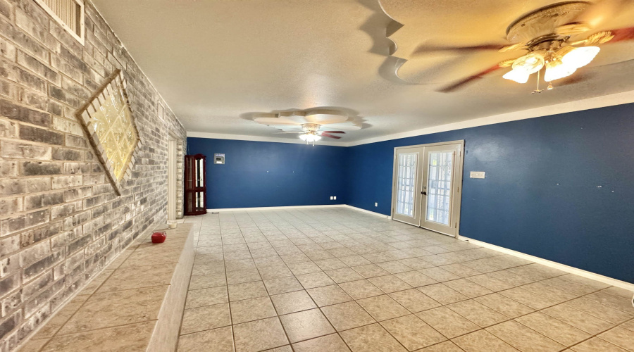 210 Leon Ave, LAREDO, Texas 78046, 3 Bedrooms Bedrooms, 5 Rooms Rooms,2 BathroomsBathrooms,Residential,For Rent,210 Leon Ave,20261340