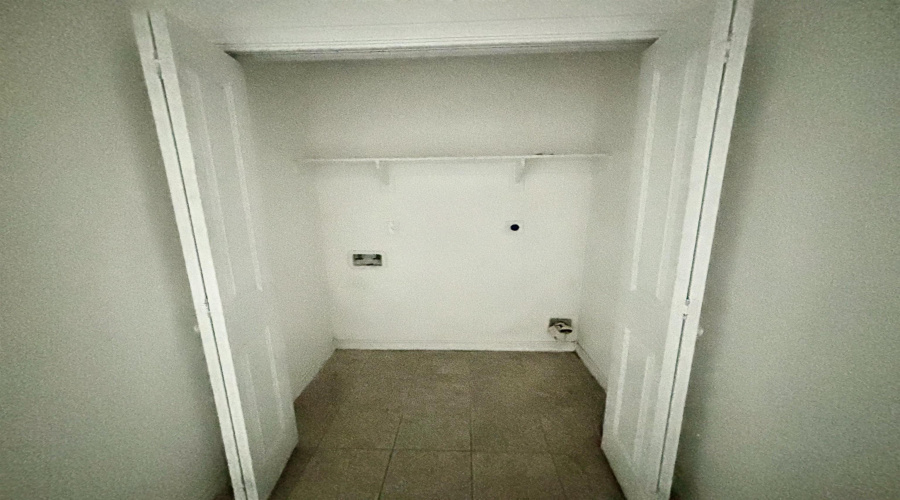 2529 Sabana Ln, Laredo, Texas 78046, 4 Bedrooms Bedrooms, 5 Rooms Rooms,2 BathroomsBathrooms,Residential,For Sale,2529 Sabana Ln,20261341