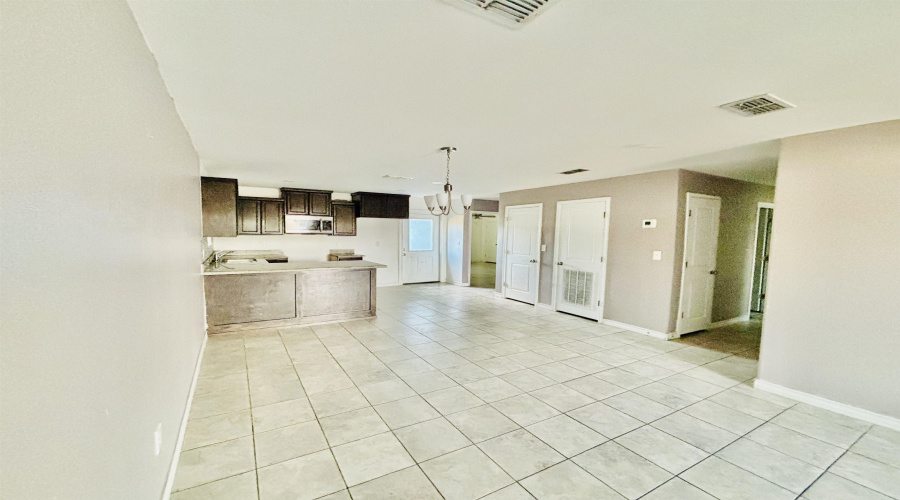 2529 Sabana Ln, Laredo, Texas 78046, 4 Bedrooms Bedrooms, 5 Rooms Rooms,2 BathroomsBathrooms,Residential,For Sale,2529 Sabana Ln,20261341