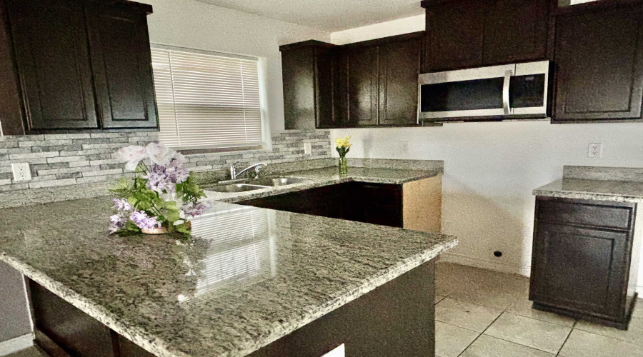 2529 Sabana Ln, Laredo, Texas 78046, 4 Bedrooms Bedrooms, 5 Rooms Rooms,2 BathroomsBathrooms,Residential,For Sale,2529 Sabana Ln,20261341