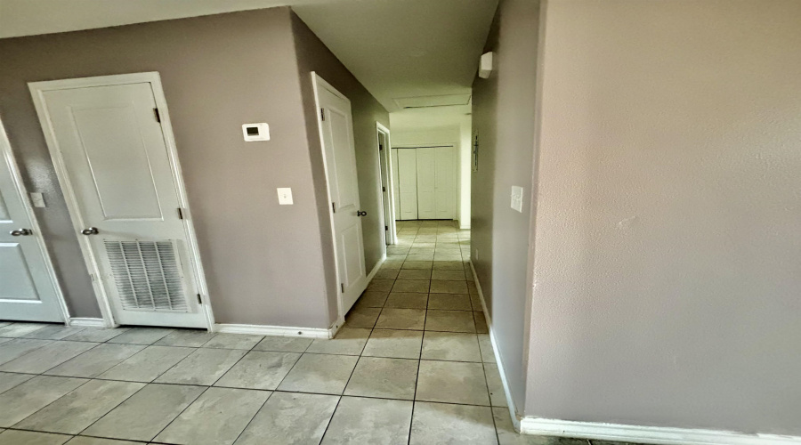 2529 Sabana Ln, Laredo, Texas 78046, 4 Bedrooms Bedrooms, 5 Rooms Rooms,2 BathroomsBathrooms,Residential,For Sale,2529 Sabana Ln,20261341