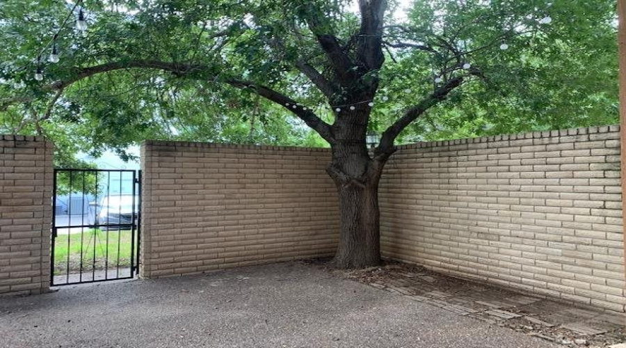 110 Martingale Ln, LAREDO, Texas 78041, 3 Bedrooms Bedrooms, 7 Rooms Rooms,3 BathroomsBathrooms,Residential,For Rent,110 Martingale Ln,20261342