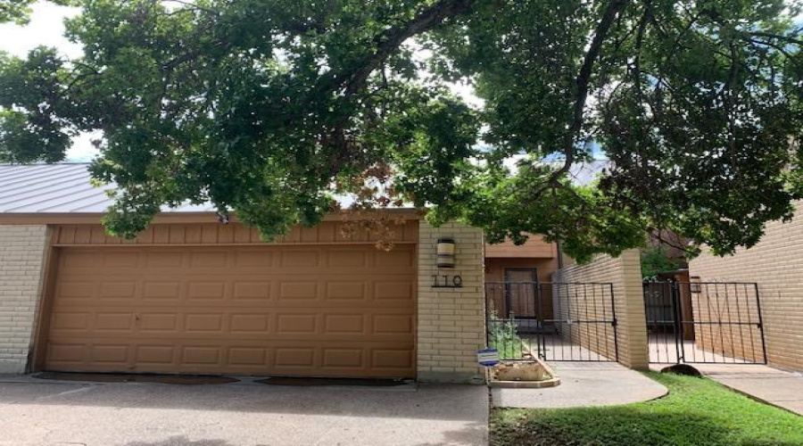 110 Martingale Ln, LAREDO, Texas 78041, 3 Bedrooms Bedrooms, 7 Rooms Rooms,3 BathroomsBathrooms,Residential,For Rent,110 Martingale Ln,20261342