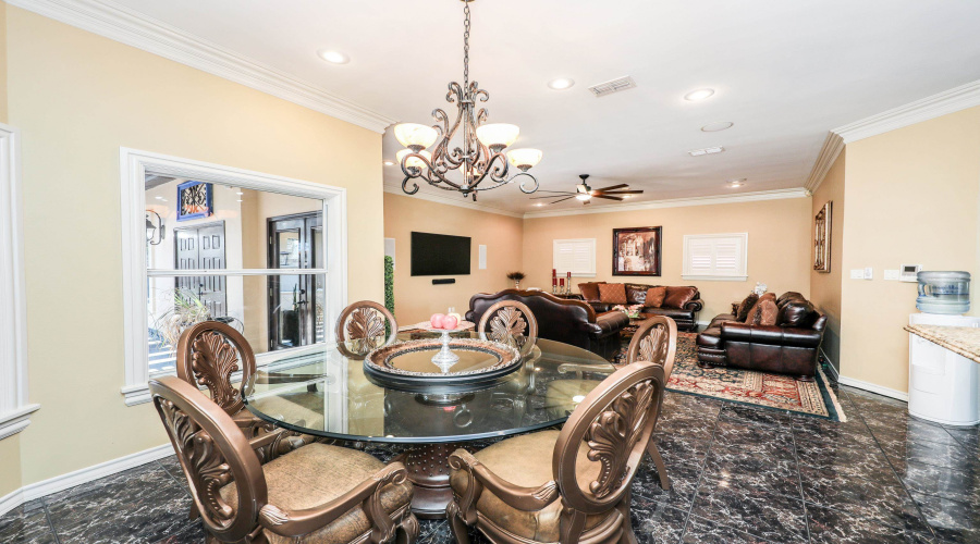 8502 Mahogany Ct, Laredo, Texas 78045-2091, 5 Bedrooms Bedrooms, 11 Rooms Rooms,5 BathroomsBathrooms,Residential,For Sale,8502 Mahogany Ct,20261343