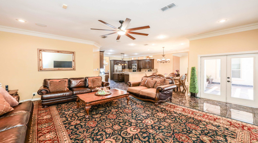 8502 Mahogany Ct, Laredo, Texas 78045-2091, 5 Bedrooms Bedrooms, 11 Rooms Rooms,5 BathroomsBathrooms,Residential,For Sale,8502 Mahogany Ct,20261343