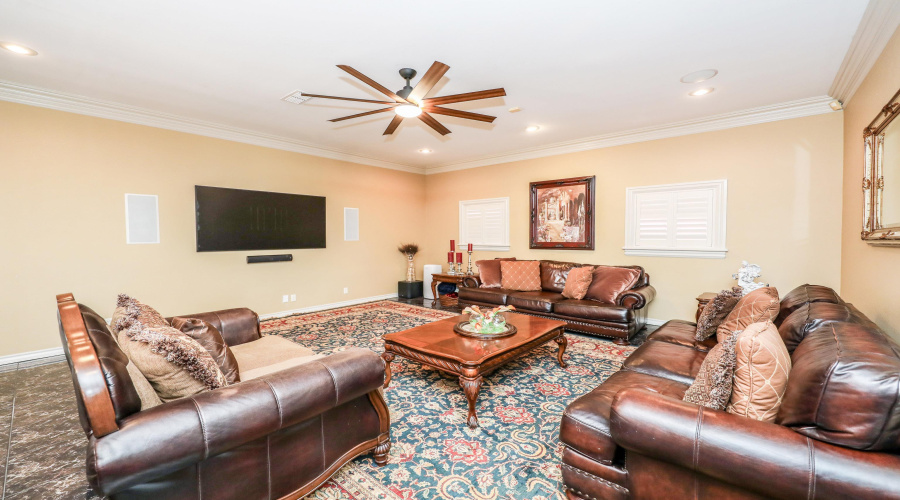 8502 Mahogany Ct, Laredo, Texas 78045-2091, 5 Bedrooms Bedrooms, 11 Rooms Rooms,5 BathroomsBathrooms,Residential,For Sale,8502 Mahogany Ct,20261343