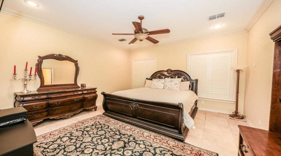 8502 Mahogany Ct, Laredo, Texas 78045-2091, 5 Bedrooms Bedrooms, 11 Rooms Rooms,5 BathroomsBathrooms,Residential,For Sale,8502 Mahogany Ct,20261343