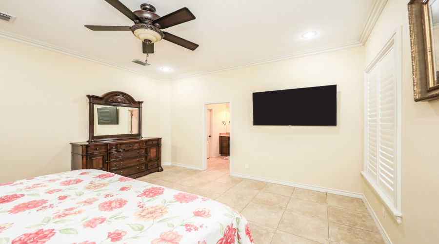 8502 Mahogany Ct, Laredo, Texas 78045-2091, 5 Bedrooms Bedrooms, 11 Rooms Rooms,5 BathroomsBathrooms,Residential,For Sale,8502 Mahogany Ct,20261343