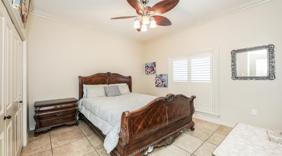 8502 Mahogany Ct, Laredo, Texas 78045-2091, 5 Bedrooms Bedrooms, 11 Rooms Rooms,5 BathroomsBathrooms,Residential,For Sale,8502 Mahogany Ct,20261343