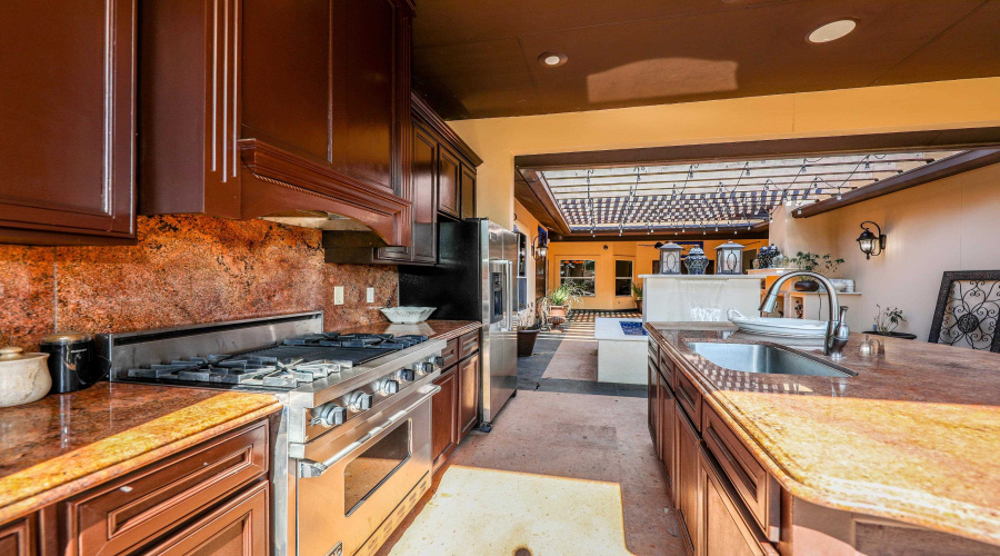 8502 Mahogany Ct, Laredo, Texas 78045-2091, 5 Bedrooms Bedrooms, 11 Rooms Rooms,5 BathroomsBathrooms,Residential,For Sale,8502 Mahogany Ct,20261343