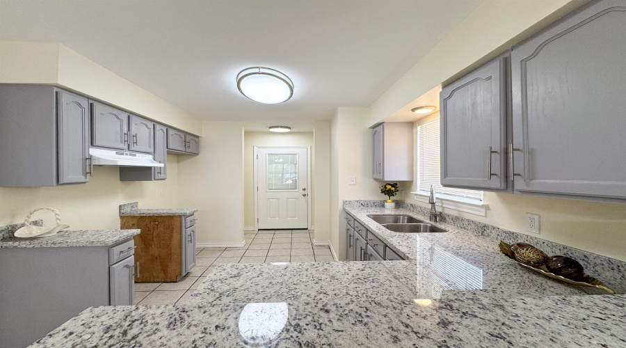 304 Anthony Ln, Laredo, Texas 78046, 3 Bedrooms Bedrooms, 5 Rooms Rooms,2 BathroomsBathrooms,Residential,For Rent,304 Anthony Ln,20261345