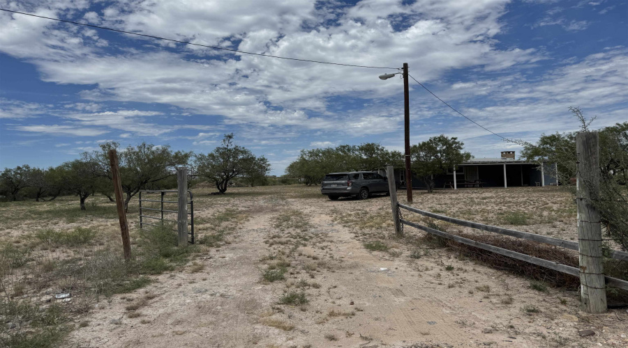 311 Los Arcos Rd., Laredo, Texas 78043, ,Land,For Sale,311 Los Arcos Rd.,20261350