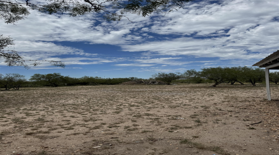 311 Los Arcos Rd., Laredo, Texas 78043, ,Land,For Sale,311 Los Arcos Rd.,20261350