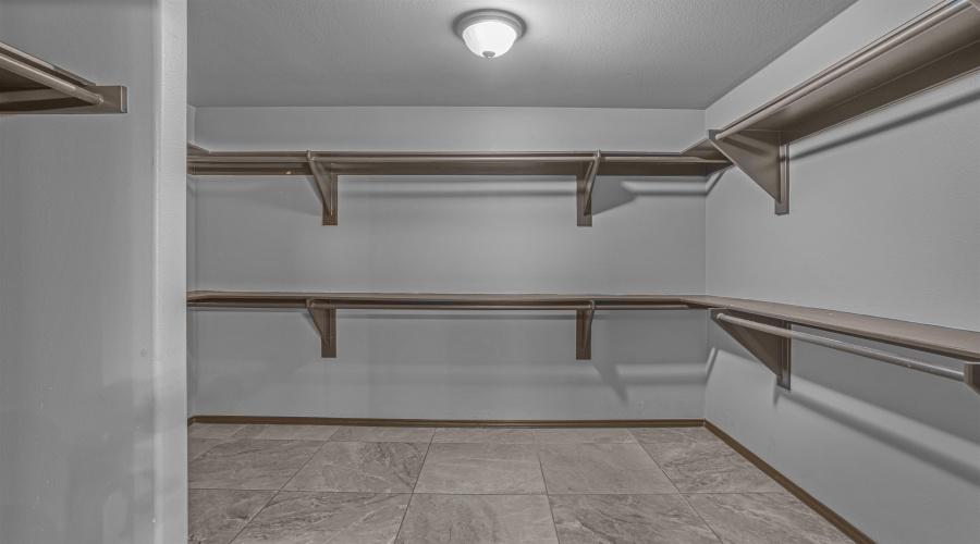 5528 Somerville St, Laredo, Texas 78046, 5 Bedrooms Bedrooms, 8 Rooms Rooms,3 BathroomsBathrooms,Residential,For Sale,5528 Somerville St,20261351