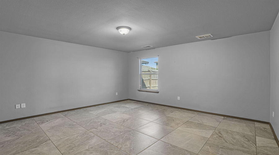 5528 Somerville St, Laredo, Texas 78046, 5 Bedrooms Bedrooms, 8 Rooms Rooms,3 BathroomsBathrooms,Residential,For Sale,5528 Somerville St,20261351