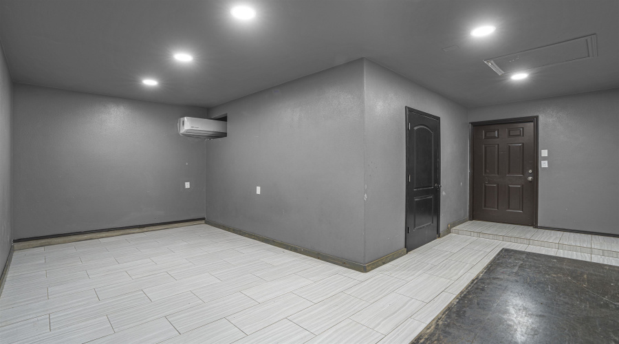 5528 Somerville St, Laredo, Texas 78046, 5 Bedrooms Bedrooms, 8 Rooms Rooms,3 BathroomsBathrooms,Residential,For Rent,5528 Somerville St,20261352