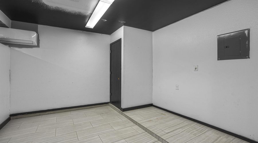 5528 Somerville St, Laredo, Texas 78046, 5 Bedrooms Bedrooms, 8 Rooms Rooms,3 BathroomsBathrooms,Residential,For Rent,5528 Somerville St,20261352