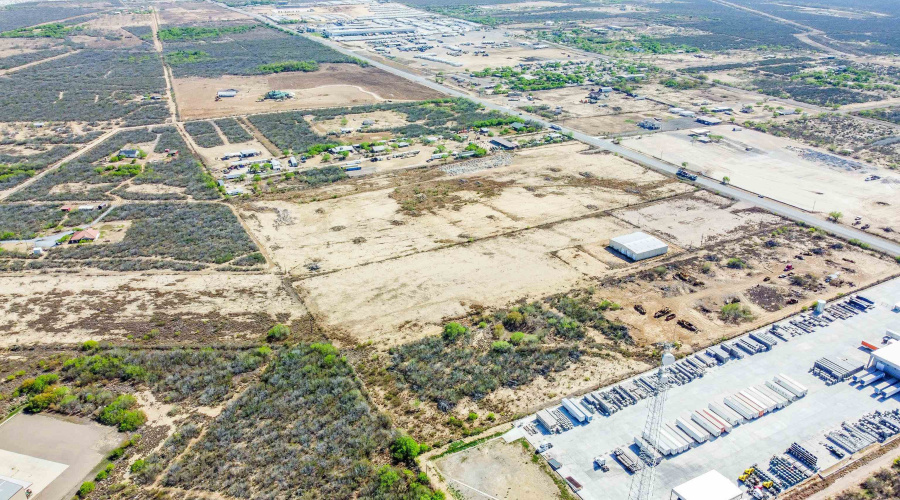 16823 U.S. Hwy 83, LAREDO, Texas 78045, ,Land,For Rent,16823 U.S. Hwy 83,20261356