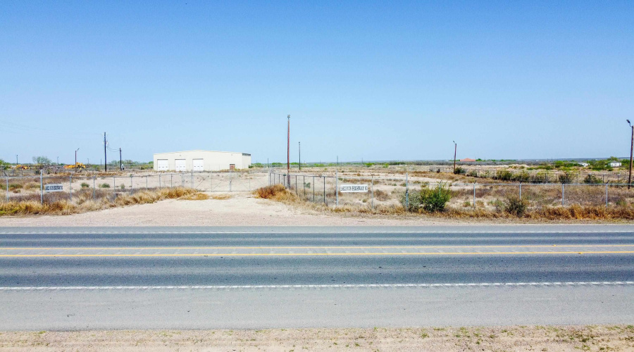16823 U.S. Hwy 83, LAREDO, Texas 78045, ,Land,For Rent,16823 U.S. Hwy 83,20261356