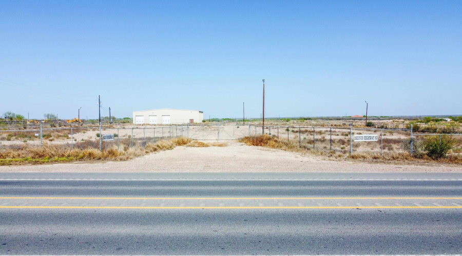 16823 U.S. Hwy 83, LAREDO, Texas 78045, ,Land,For Rent,16823 U.S. Hwy 83,20261356