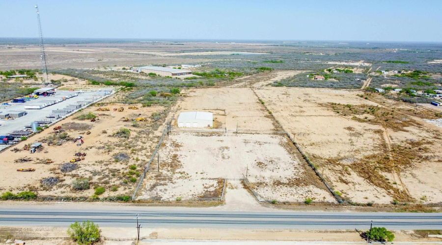 16823 U.S. Hwy 83, LAREDO, Texas 78045, ,Land,For Rent,16823 U.S. Hwy 83,20261356