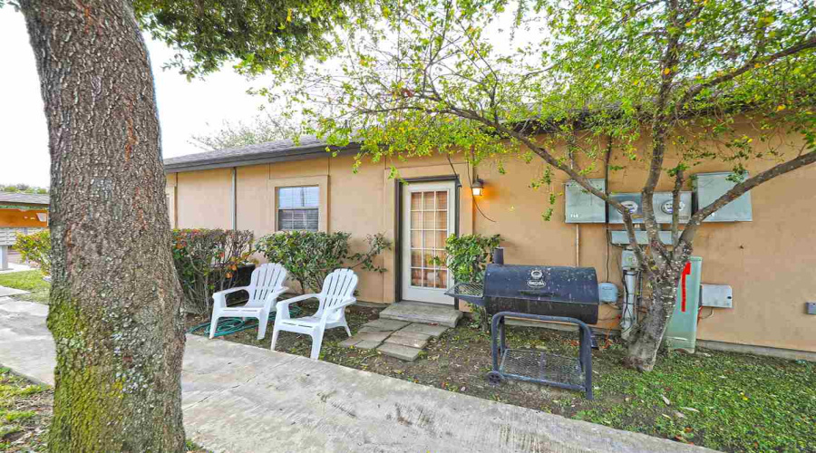 510 Shiloh Dr, Laredo, Texas 78045, 3 Bedrooms Bedrooms, 6 Rooms Rooms,2 BathroomsBathrooms,Residential,For Rent,510 Shiloh Dr,20261355