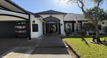 9804 SunCrest Ct, Laredo, Texas 78045-8032, 3 Bedrooms Bedrooms, 7 Rooms Rooms,2 BathroomsBathrooms,Residential,For Sale,9804 SunCrest Ct,20261357 9804 SunCrest Ct, Laredo, Texas 78045-8032, 3 Bedrooms Bedrooms, 7 Rooms Rooms,2 BathroomsBathrooms,Residential,For Sale,9804 SunCrest Ct,20261357