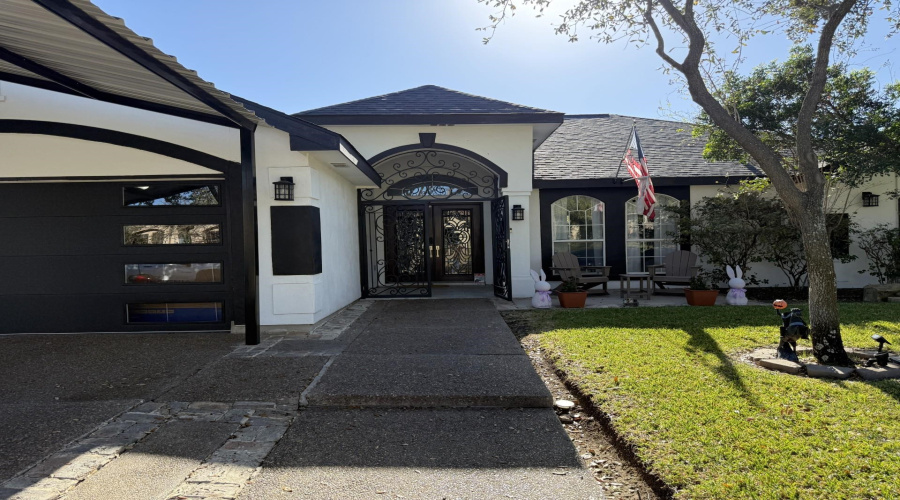 9804 SunCrest Ct, Laredo, Texas 78045-8032, 3 Bedrooms Bedrooms, 7 Rooms Rooms,2 BathroomsBathrooms,Residential,For Sale,9804 SunCrest Ct,20261357