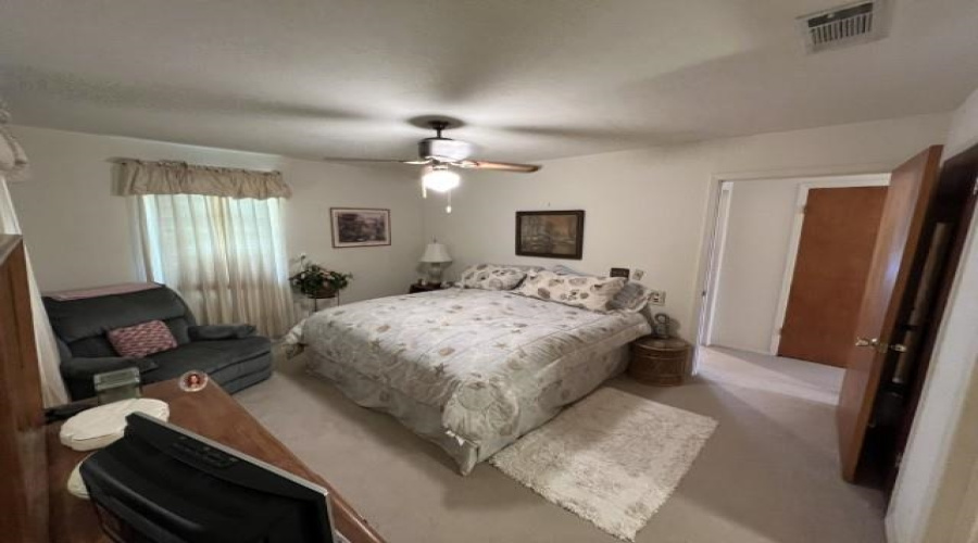5117 Siesta Ln, Zapata, Texas 78076, 3 Bedrooms Bedrooms, 6 Rooms Rooms,2 BathroomsBathrooms,Residential,For Sale,5117 Siesta Ln,20250277
