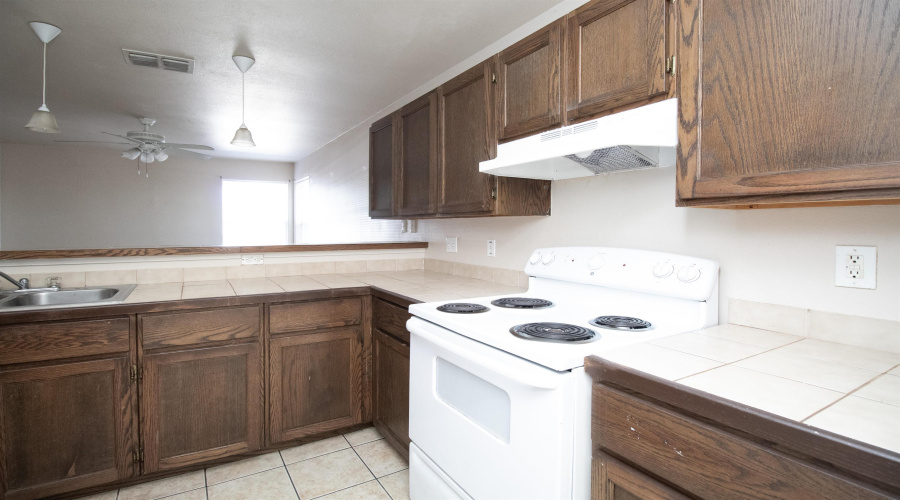 3115 Guerrero St, Laredo, Texas 78043, 2 Bedrooms Bedrooms, 3 Rooms Rooms,2 BathroomsBathrooms,Residential,For Rent,3115 Guerrero St,20261358