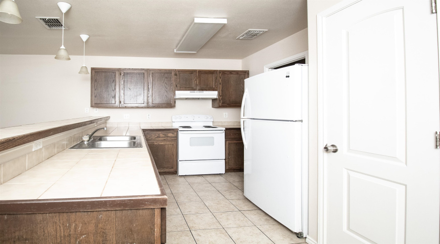 3115 Guerrero St, Laredo, Texas 78043, 2 Bedrooms Bedrooms, 3 Rooms Rooms,2 BathroomsBathrooms,Residential,For Rent,3115 Guerrero St,20261358