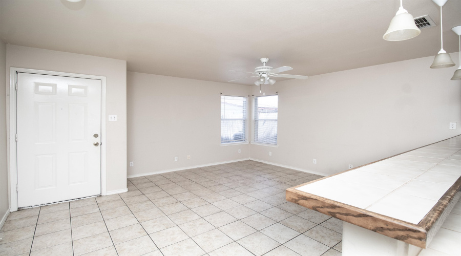 3115 Guerrero St, Laredo, Texas 78043, 2 Bedrooms Bedrooms, 3 Rooms Rooms,2 BathroomsBathrooms,Residential,For Rent,3115 Guerrero St,20261358