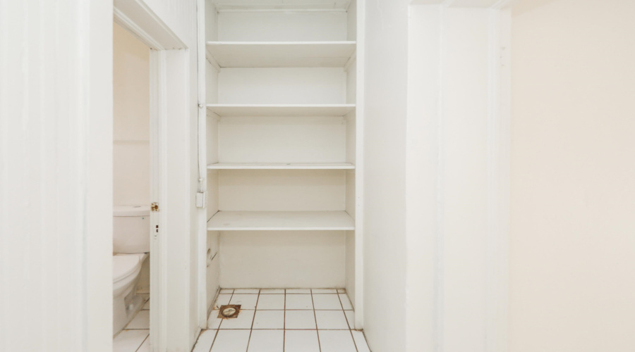 311 Matamoros St, Laredo, Texas 78040, 1 Bedroom Bedrooms, 4 Rooms Rooms,1 BathroomBathrooms,Residential,For Rent,311 Matamoros St,20261361