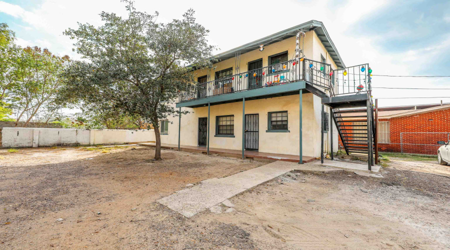 311 Matamoros St, Laredo, Texas 78040, 1 Bedroom Bedrooms, 4 Rooms Rooms,1 BathroomBathrooms,Residential,For Rent,311 Matamoros St,20261361