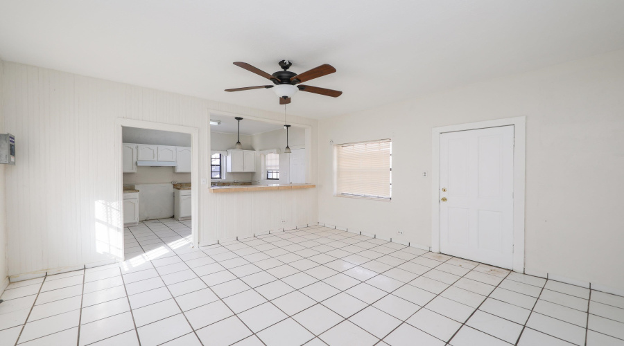 311 Matamoros St, Laredo, Texas 78040, 1 Bedroom Bedrooms, 4 Rooms Rooms,1 BathroomBathrooms,Residential,For Rent,311 Matamoros St,20261361