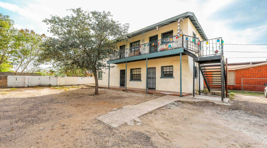 311 Matamoros St, Laredo, Texas 78040, 1 Bedroom Bedrooms, 4 Rooms Rooms,1 BathroomBathrooms,Residential,For Rent,311 Matamoros St,20261361