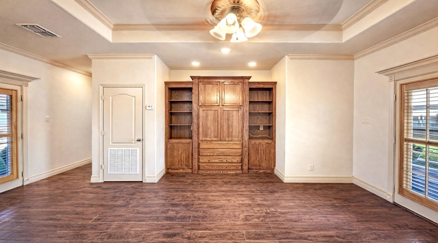 10816 Grenville Rd, LAREDO, Texas 78045, 4 Bedrooms Bedrooms, 8 Rooms Rooms,4 BathroomsBathrooms,Residential,For Sale,10816 Grenville Rd,20261363