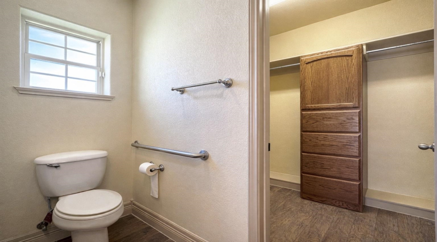 10816 Grenville Rd, LAREDO, Texas 78045, 4 Bedrooms Bedrooms, 8 Rooms Rooms,4 BathroomsBathrooms,Residential,For Sale,10816 Grenville Rd,20261363