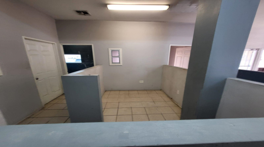 4910 E Saunders St, Laredo, Texas 78041, 1 Room Rooms,1 BathroomBathrooms,Commercial retail/office,For Rent,4910 E Saunders St,20261360