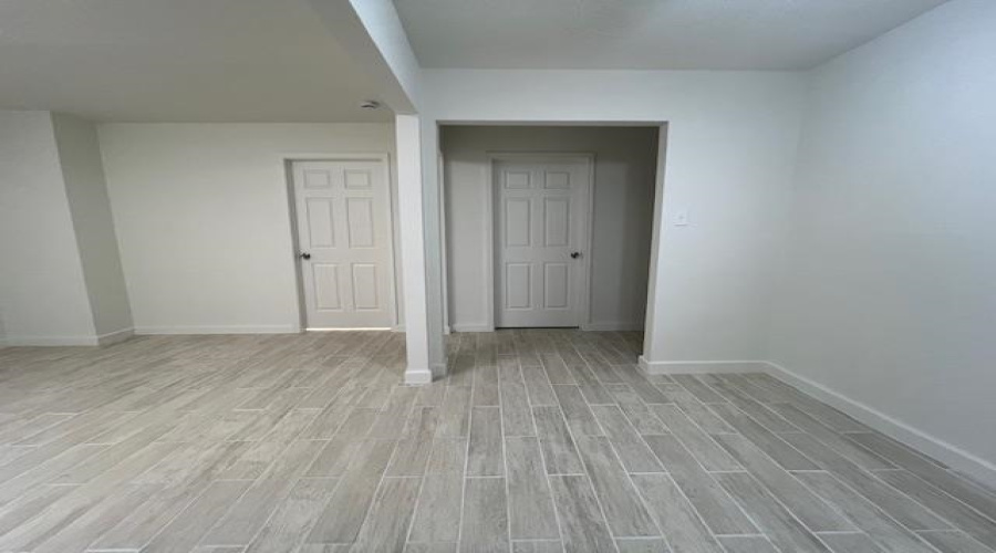 1303 E Eistetter St, LAREDO, Texas 78041, ,Multi-family,For Sale,1303 E Eistetter St,20261364