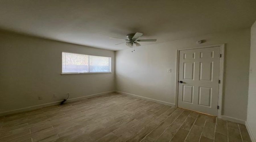 1303 E Eistetter St, LAREDO, Texas 78041, ,Multi-family,For Sale,1303 E Eistetter St,20261364