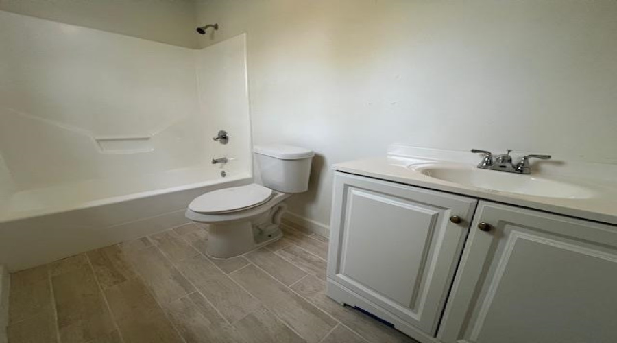 1303 E Eistetter St, LAREDO, Texas 78041, ,Multi-family,For Sale,1303 E Eistetter St,20261364