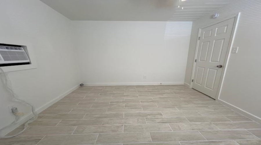 1303 E Eistetter St, LAREDO, Texas 78041, ,Multi-family,For Sale,1303 E Eistetter St,20261364