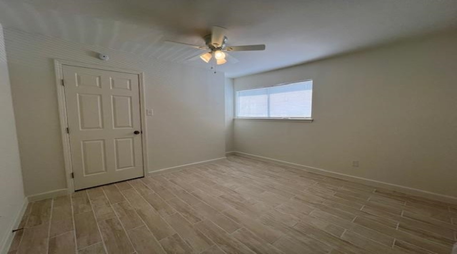 1303 E Eistetter St, LAREDO, Texas 78041, ,Multi-family,For Sale,1303 E Eistetter St,20261364
