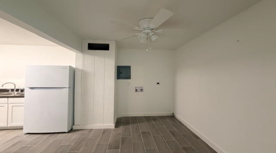 1303 E Eistetter St, LAREDO, Texas 78041, ,Multi-family,For Sale,1303 E Eistetter St,20261364