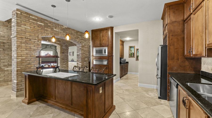 3104 FieldCrest Cir, Laredo, Texas 78045-8134, 4 Bedrooms Bedrooms, 9 Rooms Rooms,3 BathroomsBathrooms,Residential,For Sale,3104 FieldCrest Cir,20261367